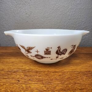 Pyrex Early American Cinderella Mixing Bowl 443